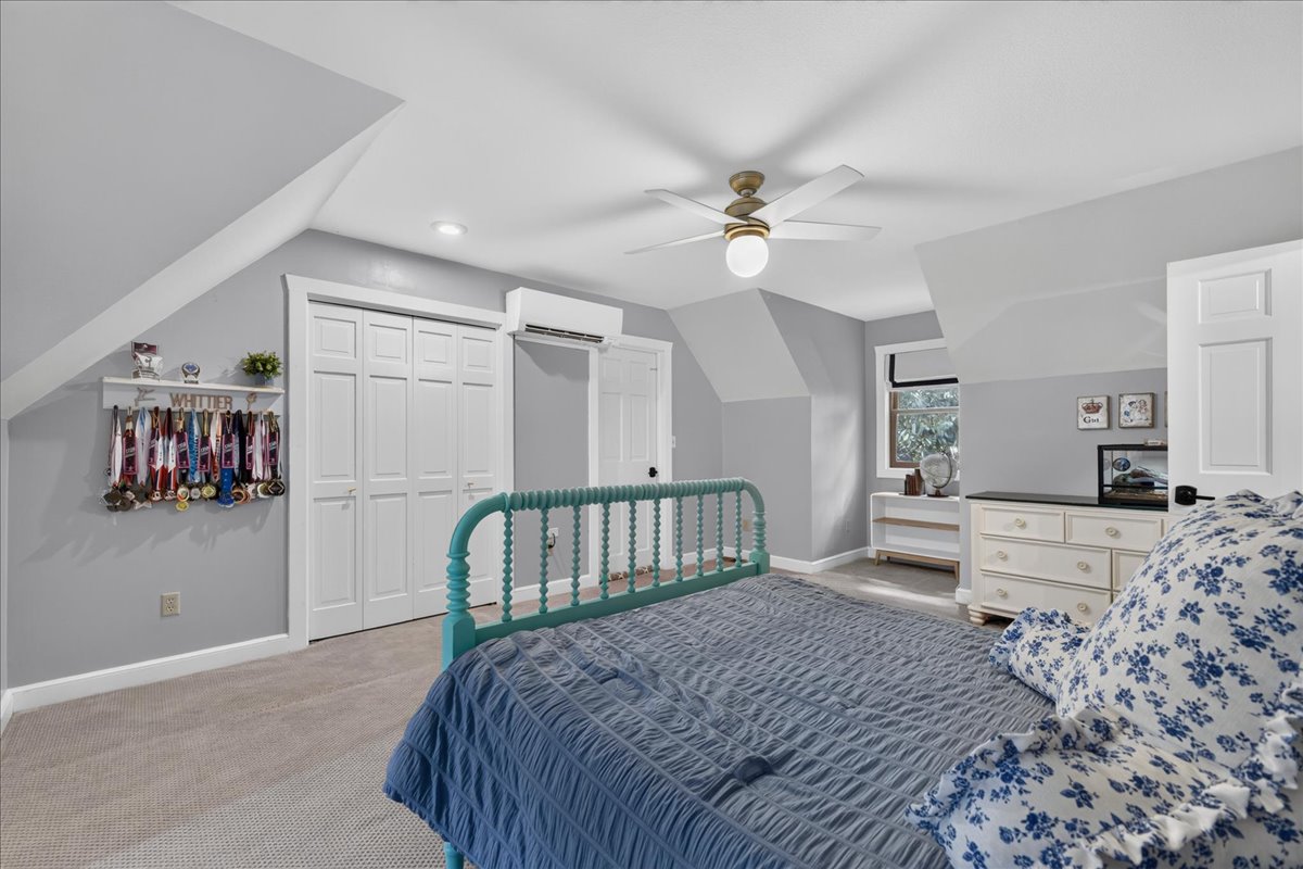 606 Camelot Drive photo 39