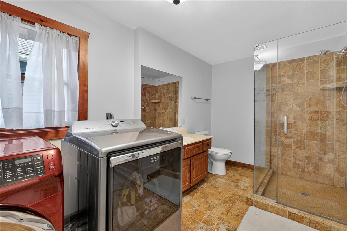 606 Camelot Drive photo 62