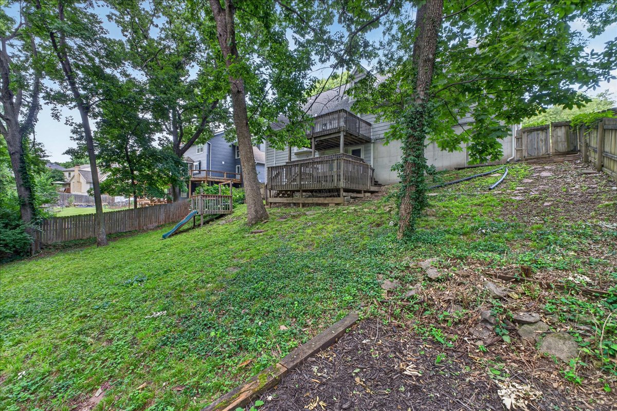 606 Camelot Drive photo 75